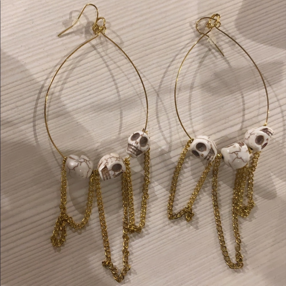 Earrings brand new 💕